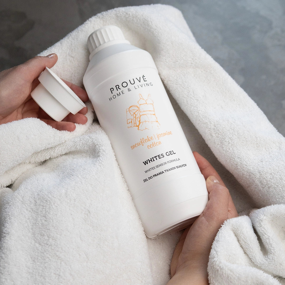 Żel do prania tkanin białych